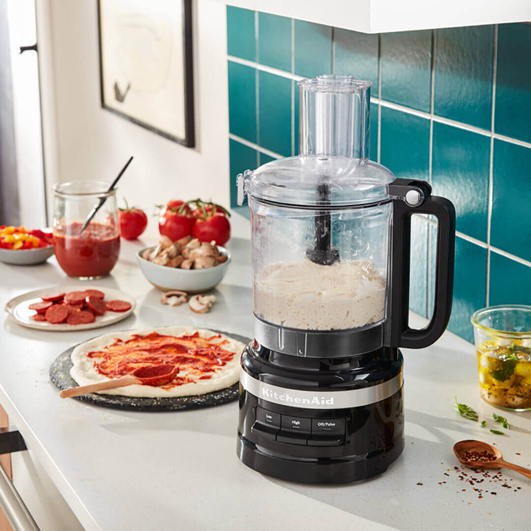 5KFP0921E-fekete-kitchenaid-multifunkcios-gep-lifestyle-22