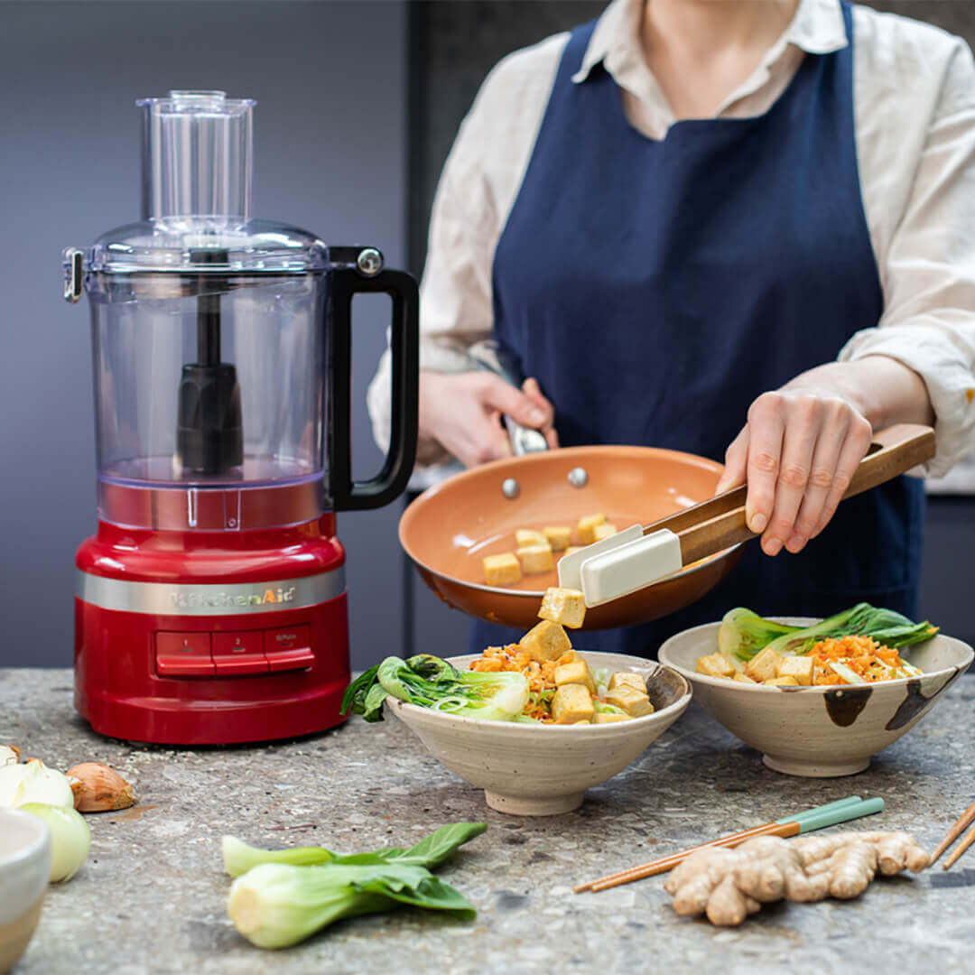 5KFP0921E-piros-kitchenaid-multifunkcios-gep-lifestyle-3