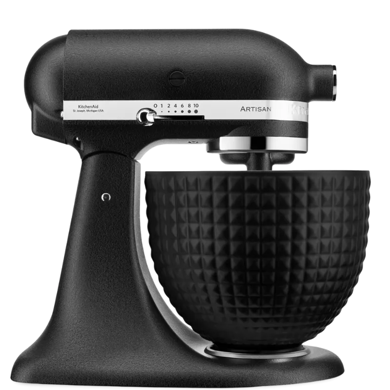 Egyedi robotgép, mattfekete, szegecses tállal