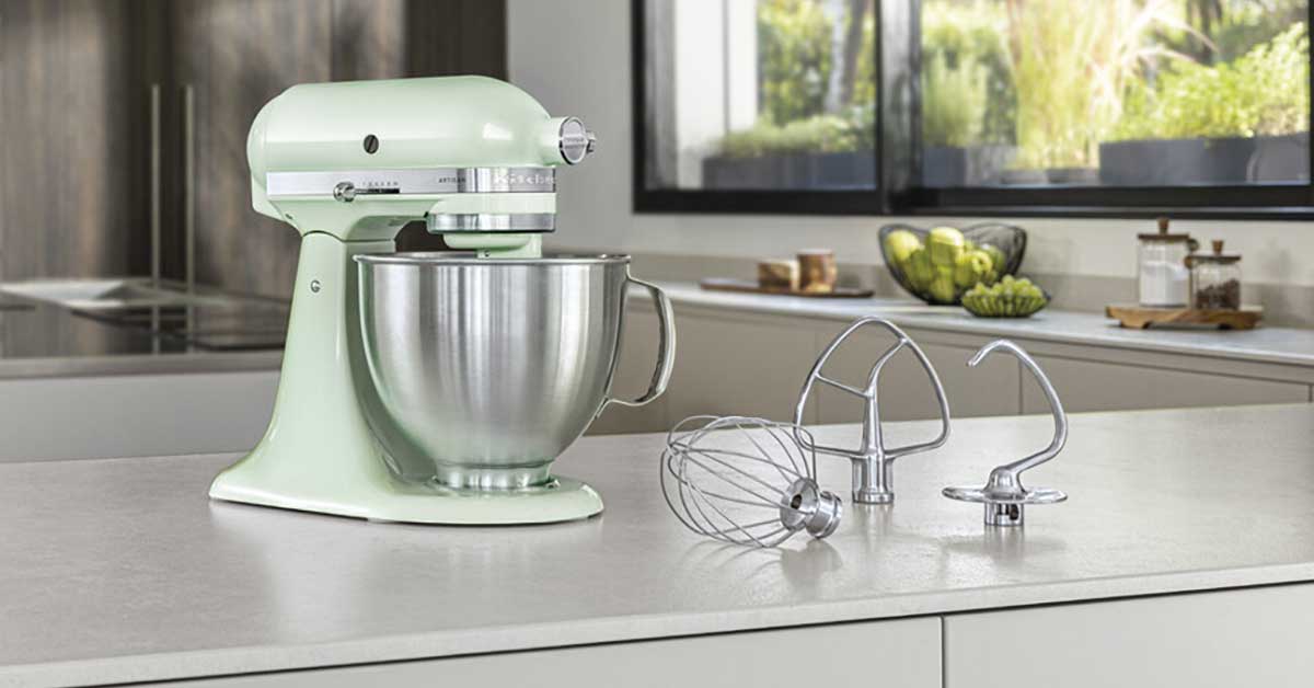 Robotgep kiegeszitokkel Pistachio