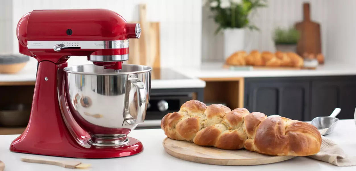 Hagyományos húsvéti fonott kalács KitchenAid robotgéppel készítve