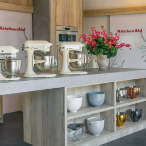 Horvát bemutatóterem robotgépek a pulton